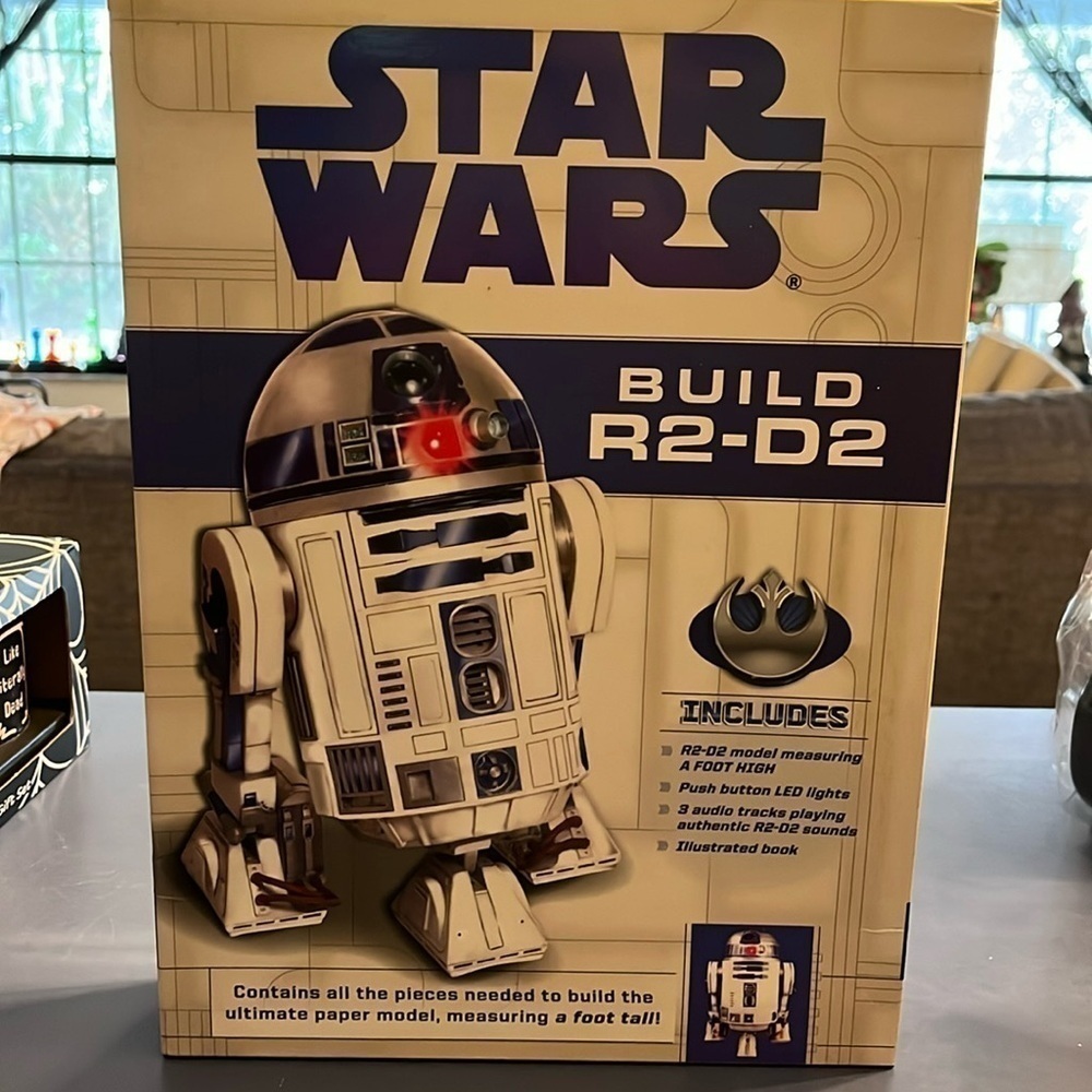 Star Wars Build R2-D2 PAPER MODEL KIT LIGHTS UP SOUND 12" TALL